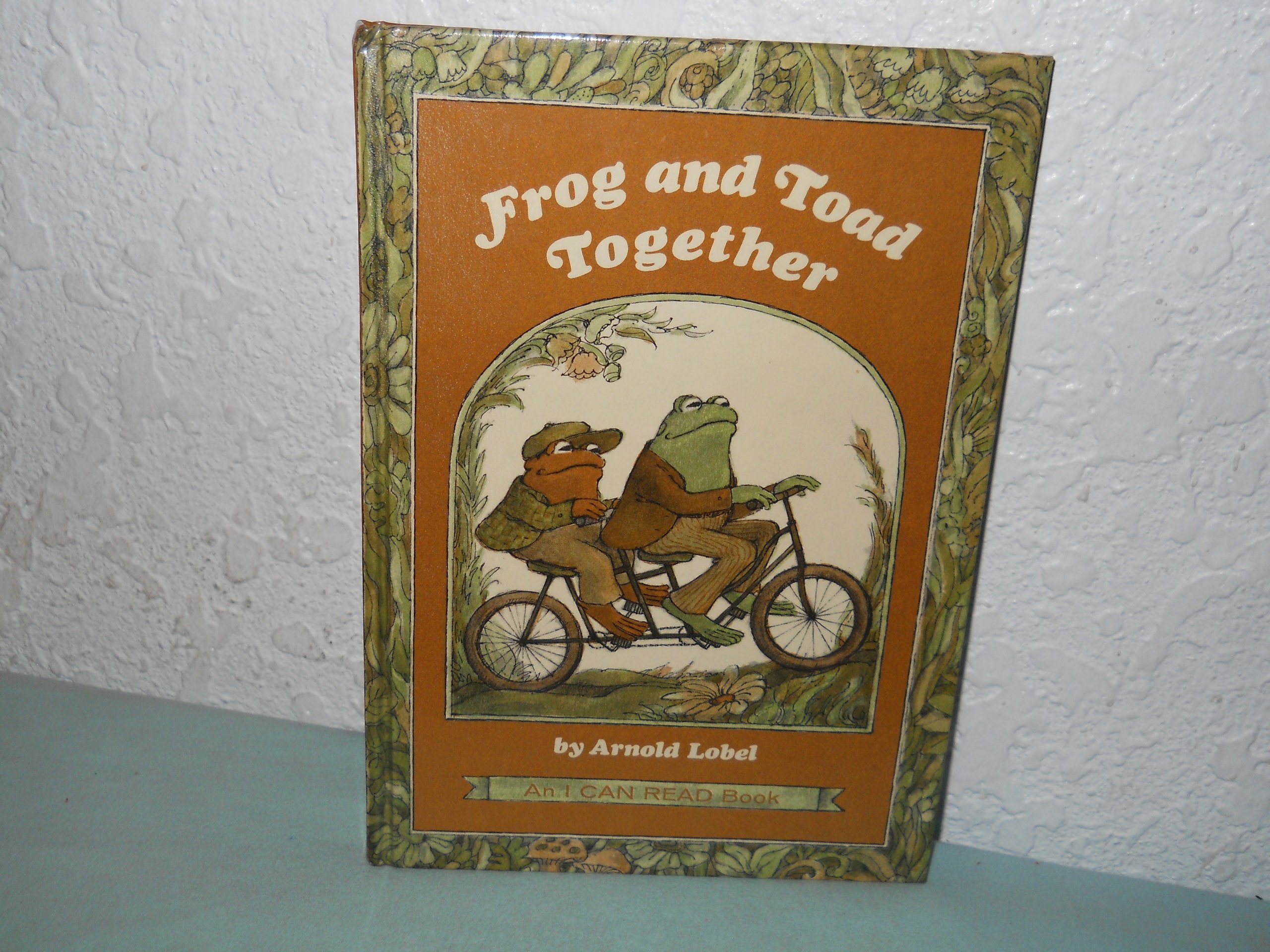 Frog and Toad Together: A Newbery Honor Award Winner (I Can Read Level 2)