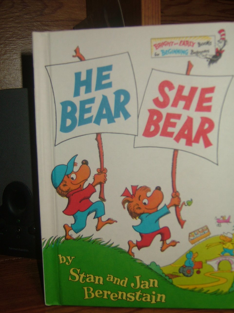 He Bear, She Bear (Bright & Early Books(R))