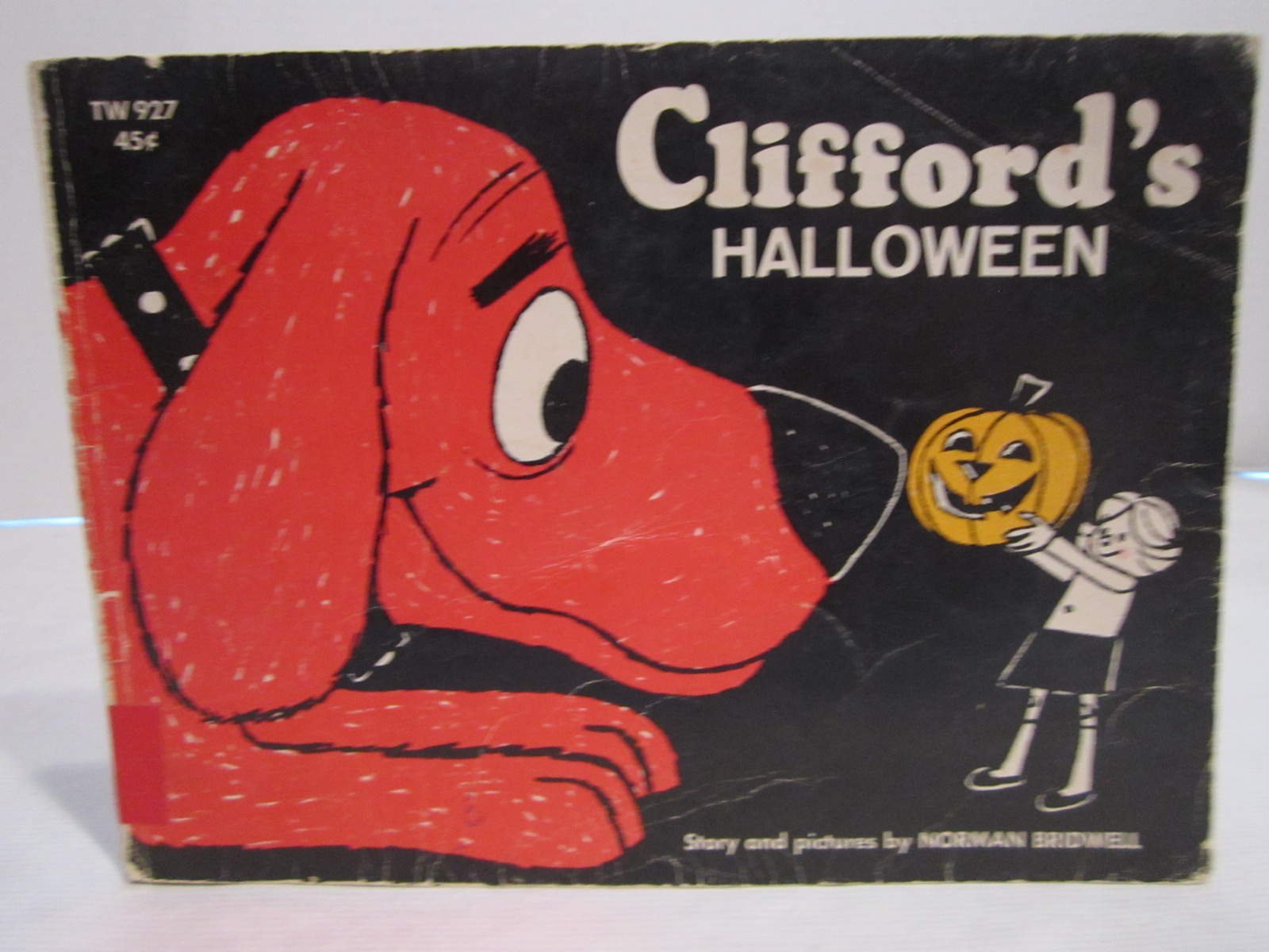 Clifford's First Halloween