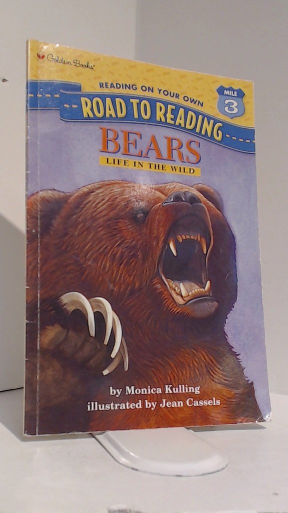Bears Life in the Wild (Step-Into-Reading, Step 3)