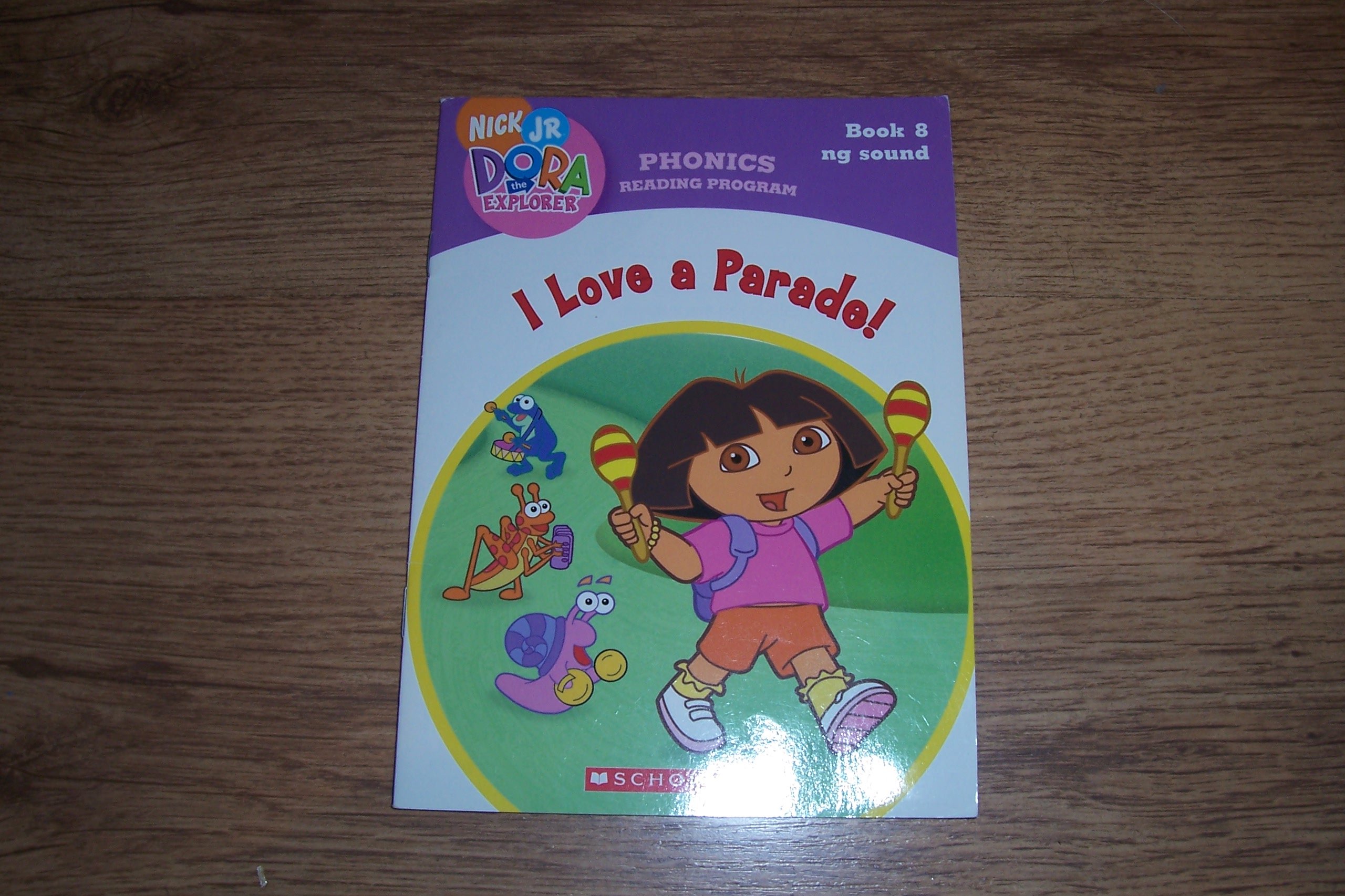 I Love a Parade! (Book 8: ng Sound) (Phonics Reading Program, Nick Jr. Dora the Explorer, 8)