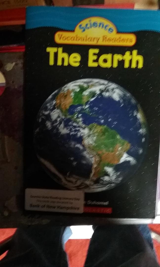 The Earth by Megan Duhamel (2007, Hardcover)