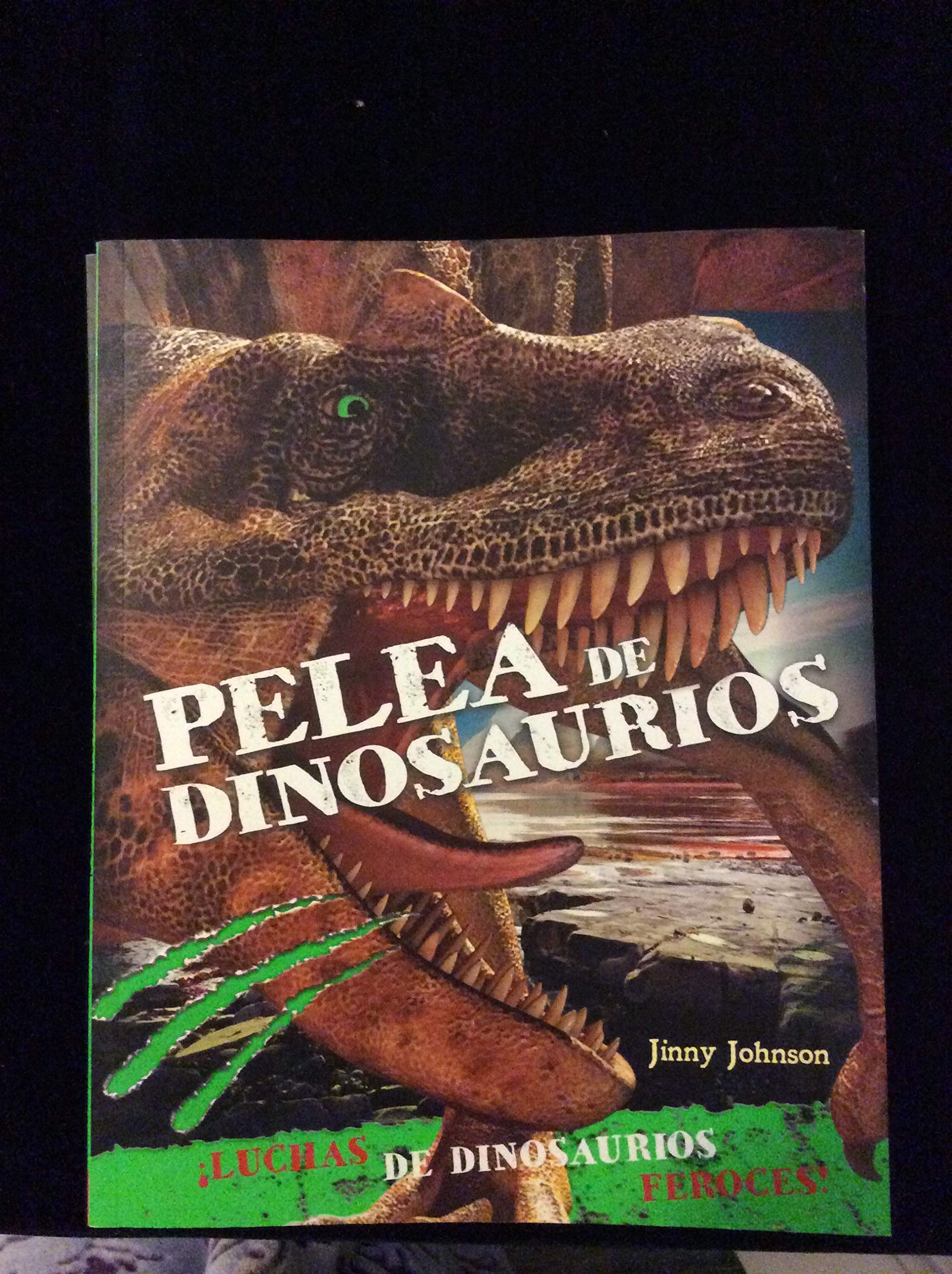 Pelea de dinosaurios