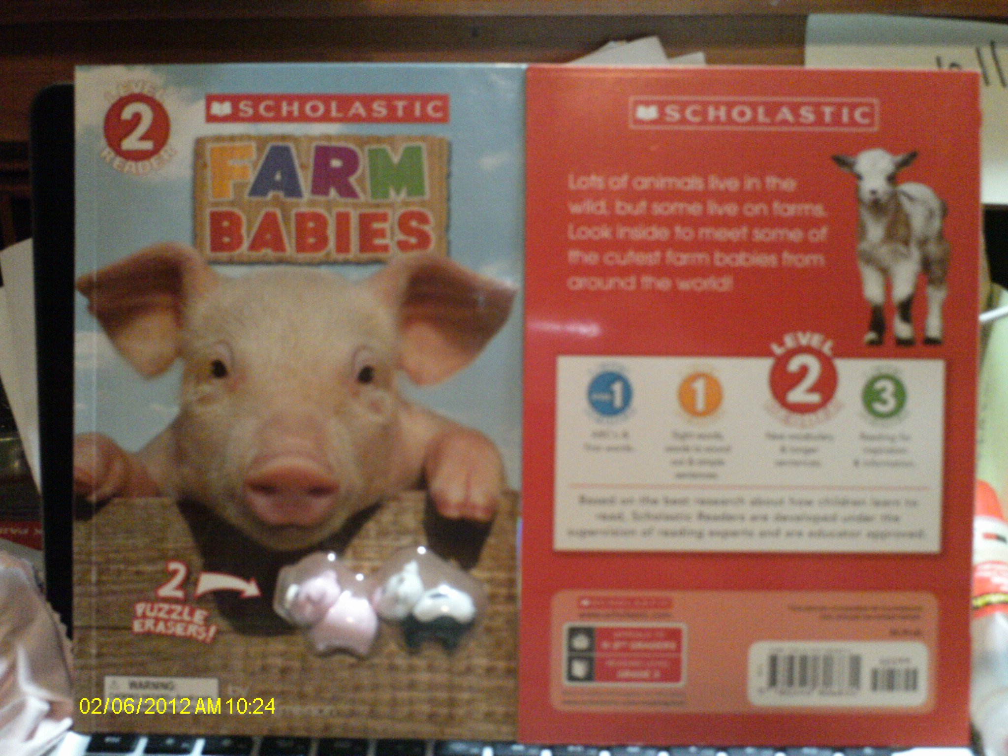 Farm Babies Level 2 Reader (Includes 2 Piggy Erase